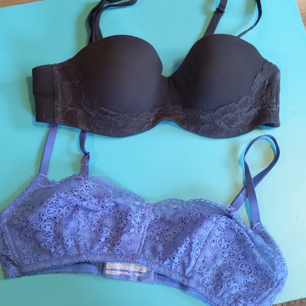 Lot of 2 34 B bras
